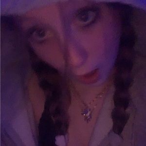 Meet your Posher, Olive